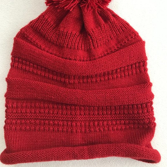 NWT Red Pom Hat, Women, One Size - Picture 4 of 7